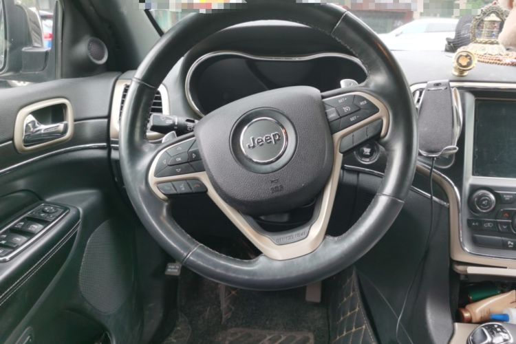 Used Jeep Grand Cherokee 2014 3.0TD Diesel Comfort Navigation Version
