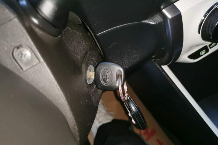 Used Toyota YARiS L Zhi Xuan 2015 1.5G Automatic Xuan Dong Sunroof Special Edition