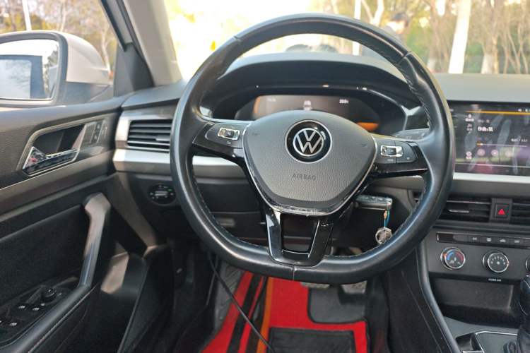 Used Volkswagen Lavida 2022 1.5L Automatic Vision Edition Steering Wheel