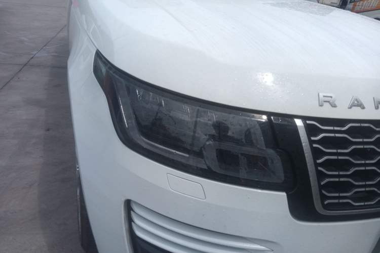 Used Land Rover Range 2022 3.0 L6 400 PS Classic Extended Version Right Front Headlight