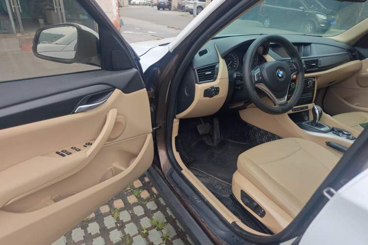 Used BMW X1 2014 sDrive18i Leading Model