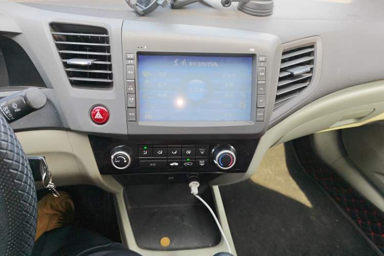 Used Honda Civic 2013 10th Anniversary Edition 1.8L Manual Comfort Version Audio And AC Panel