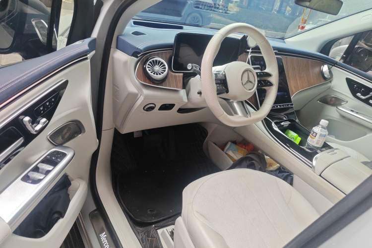 Used Mercedes-Benz EQE SUV 2024 350 4MATIC Luxury Edition Driver Seat