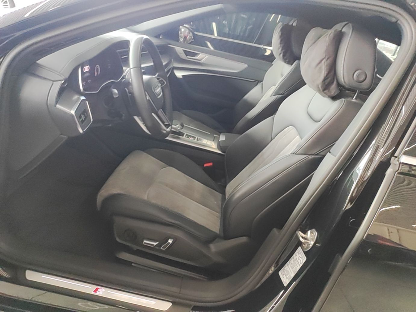 Vordere Reihe im Auto