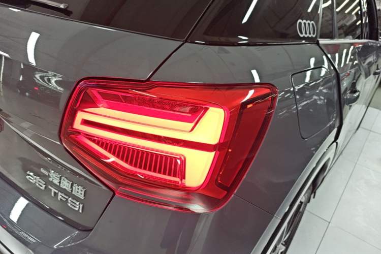 Used Audi Q2L 2021 35 TFSI Fashion Dynamic Model
