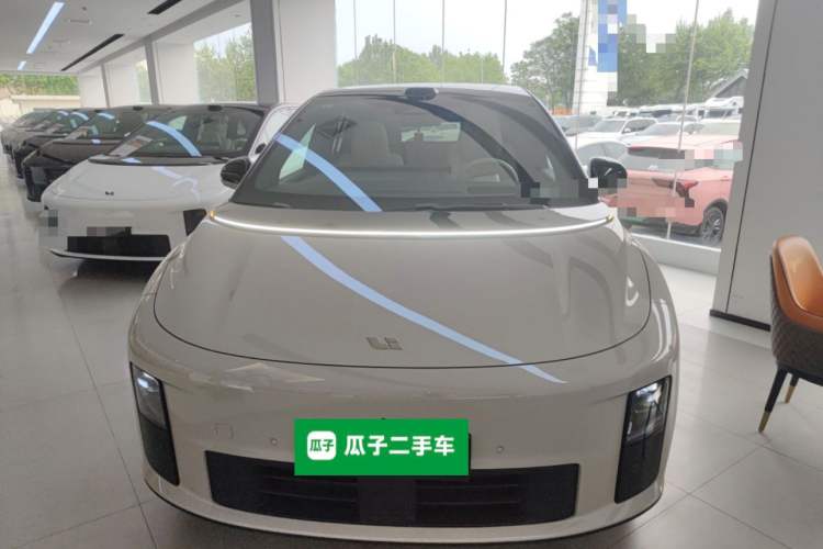 Used Li Auto i6 2025 Model Two-Wheel-Drive Standard Type
