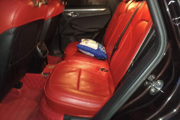 Used Porsche Macan 2017 Macan 2.0T Left Rear Seat