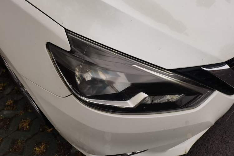 Used Nissan Sylphy 2016 Classic 1.6 XL Automatic Luxury Edition Right Front Headlight