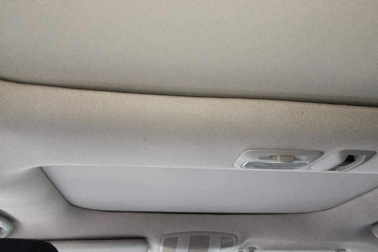 Used Mitsubishi Eclipse Cross 2019 1.5T CVT Two-Wheel Drive Belief Edition China VI Standard Headliner