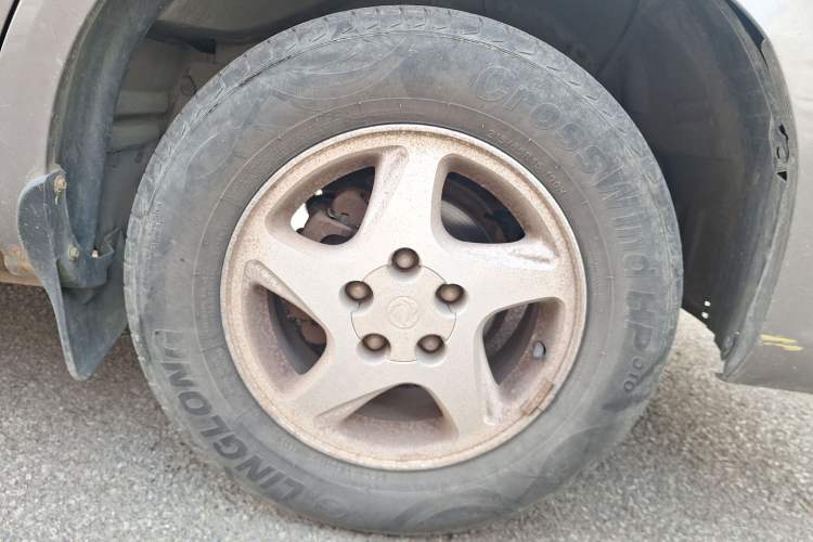 Used FORTHING Lingzhi 2015 M3 1.6L 7-Seater Comfort Model