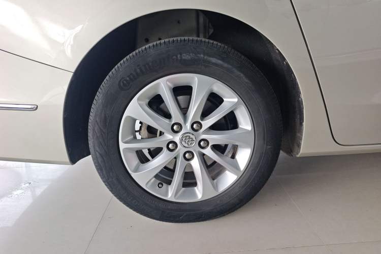 Used Buick GL8 2017 ES 28T Comfort Model China V Standard