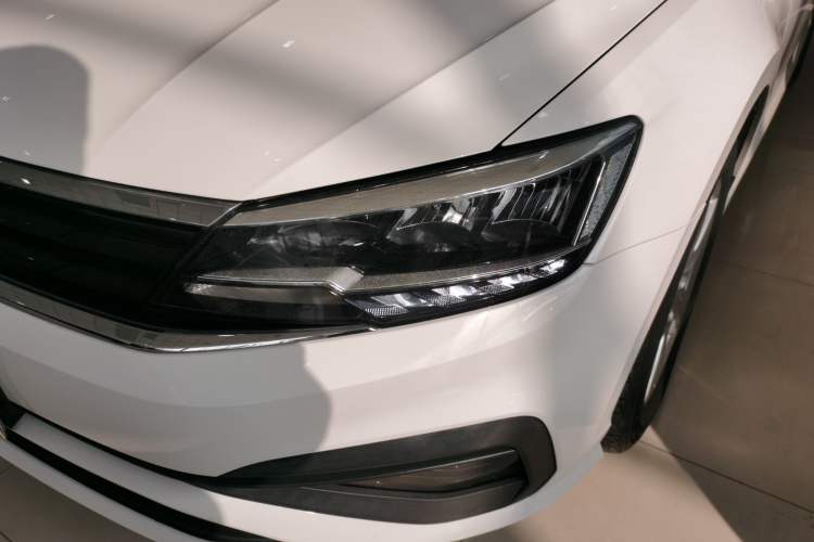 Used Volkswagen Lamando 2019 230TSI DSG Fashion Edition China VI