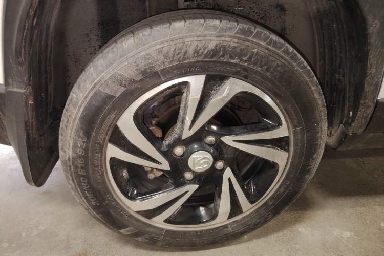 Used Baojun 510 2017 1.5L Manual Luxury Model Right Rear Wheel Hub