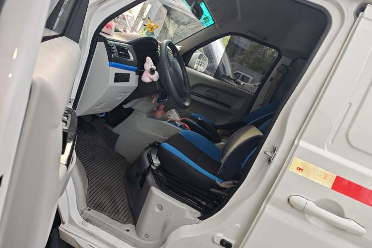 Used SRM Haoyun 2023 Entrepreneurial Van