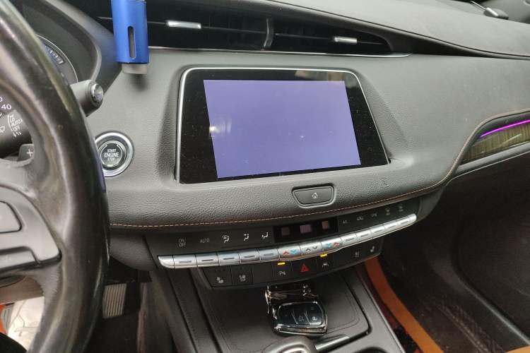 Used Cadillac XT4 2018 28T 4x4 Platinum Edition