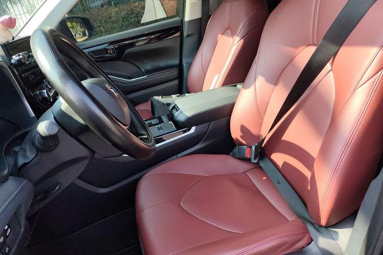 Used Toyota Highlander 2024 2.5L Smart e-Power Dual-Motor All-Wheel-Drive Elite Version – 7 Seats