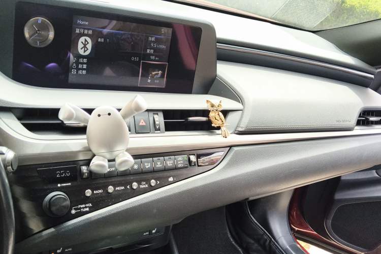 Used Lexus ES 2018 200 Excellence Edition China V Standard Audio And AC Panel