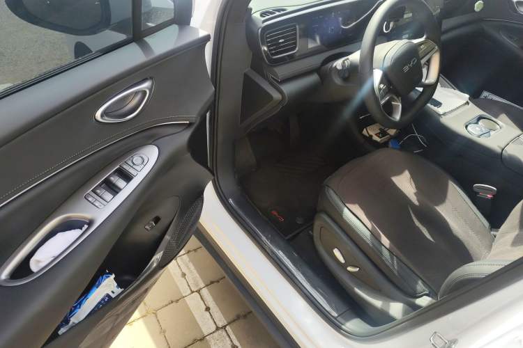 Used BYD Sealion 06 New Energy 2025 Model EV 605 Navigation Pro Edition
