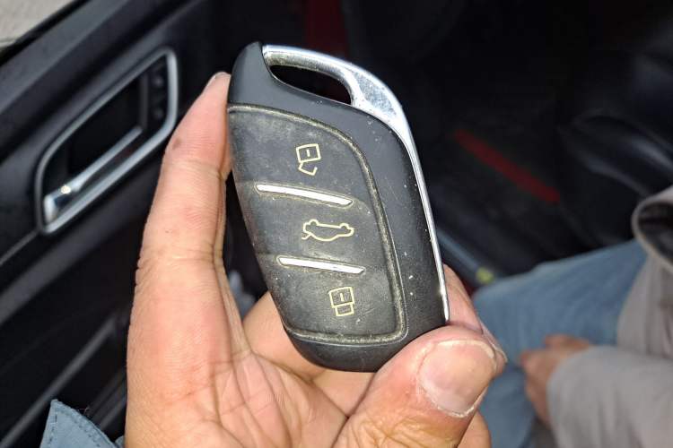 Used Roewe i5 2019 1.5L Manual 4G Connectable Langhao Edition