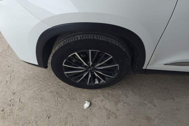 Used Chery Tiggo 8 PLUS 2024 Champion Edition 290TGDI DCT Passionate Version 5-Seater Left Front Wheel Hub