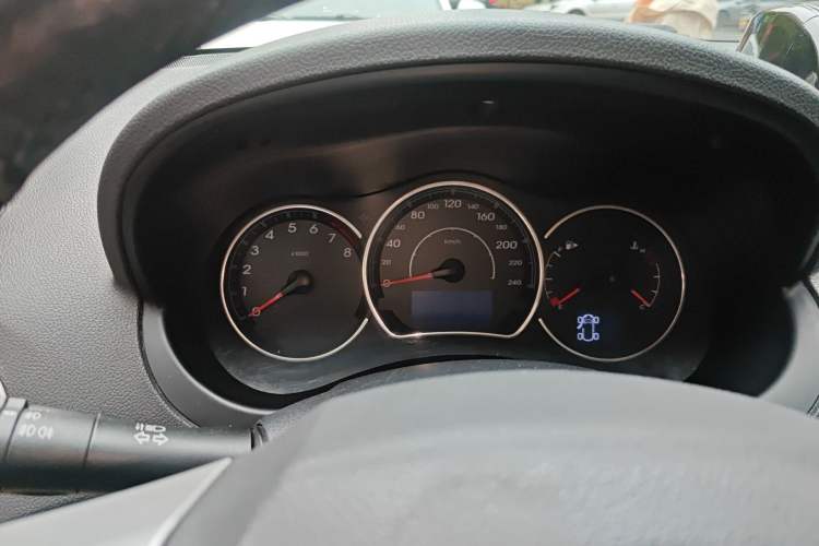 Used Renault Koleos 2012 2.5 Two-Wheel Drive Urban Edition