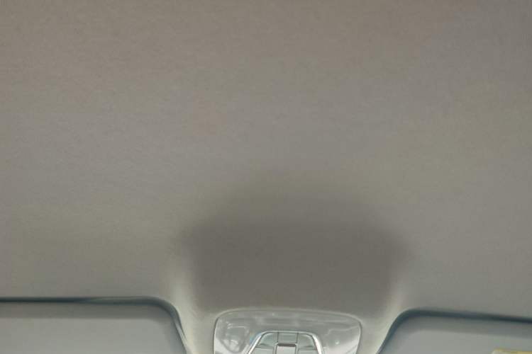 Used GAC Trumpchi GA4 2018 150N Manual Luxury Edition Headliner