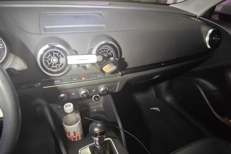 Used Audi A3 2017 Limousine 35 TFSI Fashion Model