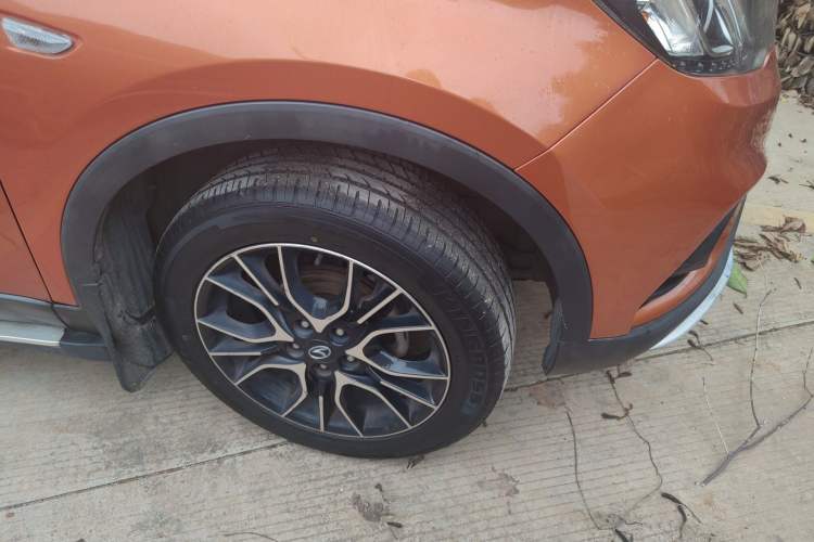 Used Soueast DX3 2018 1.5L Manual Luxury Model Right Front Wheel Hub