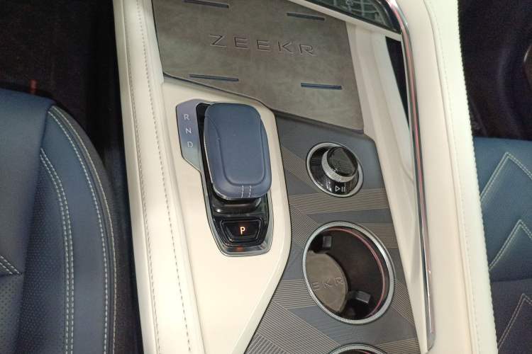 Used Zeekr 001 2023 WE Edition 100 kWh Gear Lever