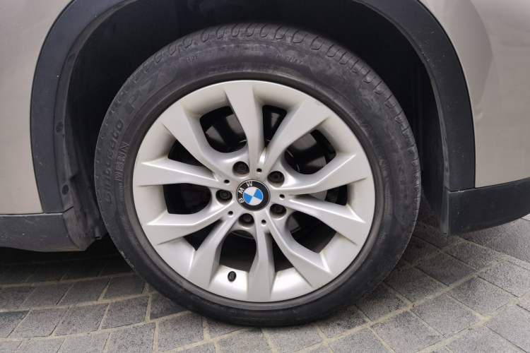 Used BMW X1 2013 sDrive18i Leading Model
