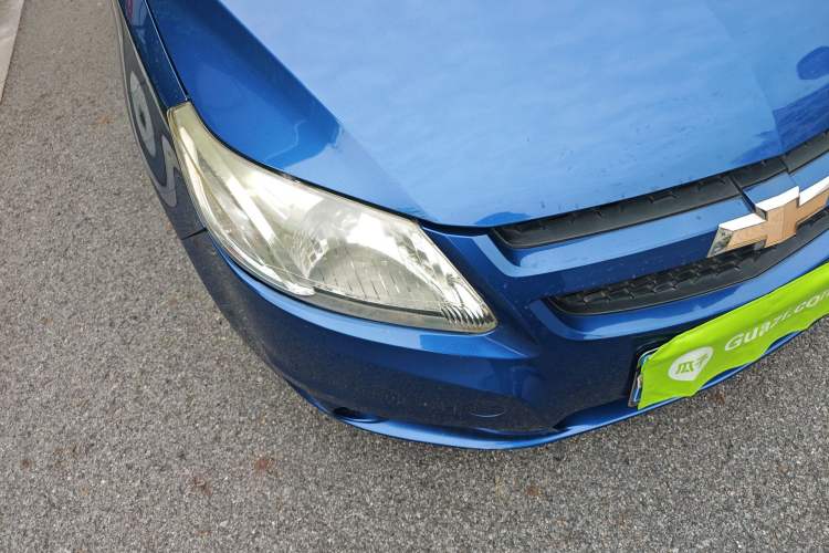 Used Chevrolet Sail 2013 Sedan 1.4L Manual - Youyi Happiness Edition Right Front Headlight
