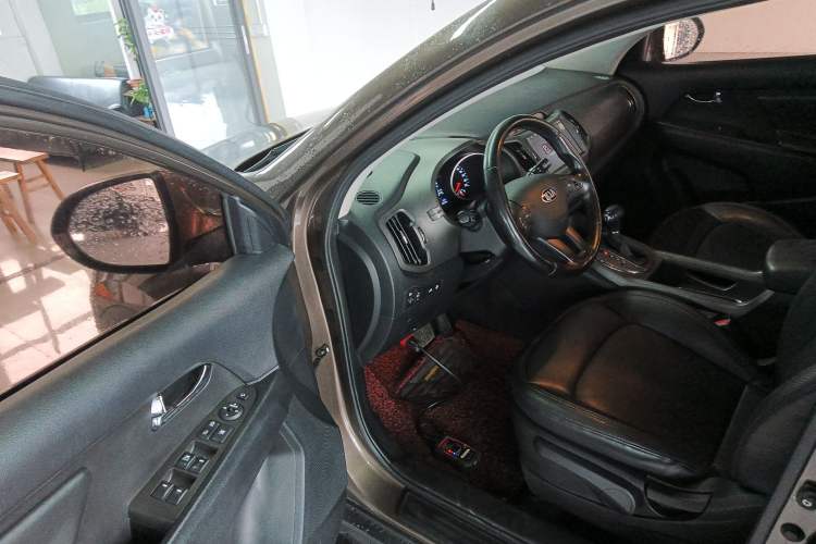 Used Kia Sportage R 2016 2.0L Automatic Two-Wheel Drive GLS Trim