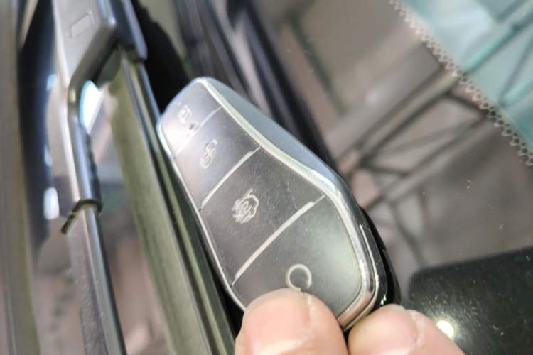 Used BYD Han 2023 EV Champion Edition 605KM Front-Drive Premium Model Interior 1