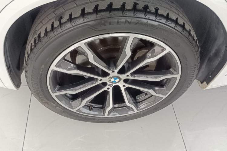 Used BMW X3 2022 Second Facelift xDrive30i Leading Edition M Night Sky Package
