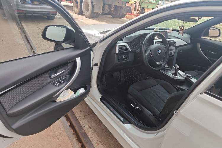 Used BMW 3 Series 2017 320i M Sport
