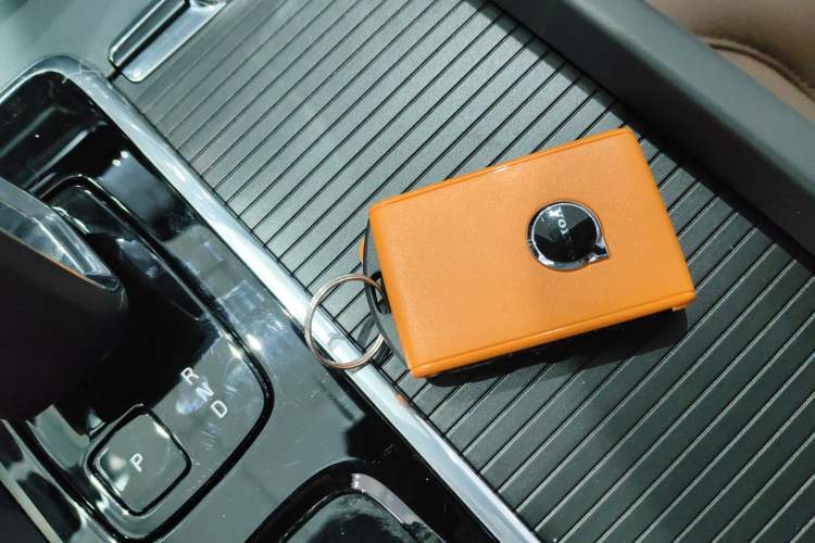 Used Volvo XC60 2025 B5 4x4 Smart Luxury Edition
