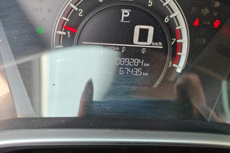 Used Honda CR-V 2019 240TURBO CVT 2WD Comfort Version China V Odometer Close Up