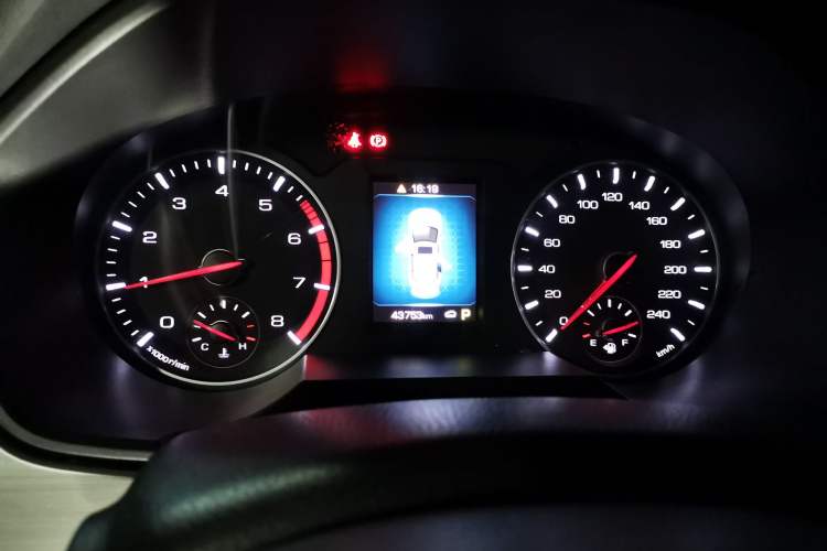 Used Haval H6 2021 Sport Edition 1.5T Automatic Elite Smart Connectivity Model with Hexagonal Grille
