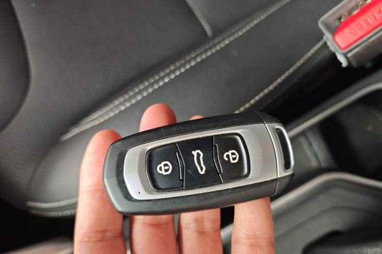 Used Geely Auto Vision X3 2017 1.5L Automatic Luxury Model Vehicle Key