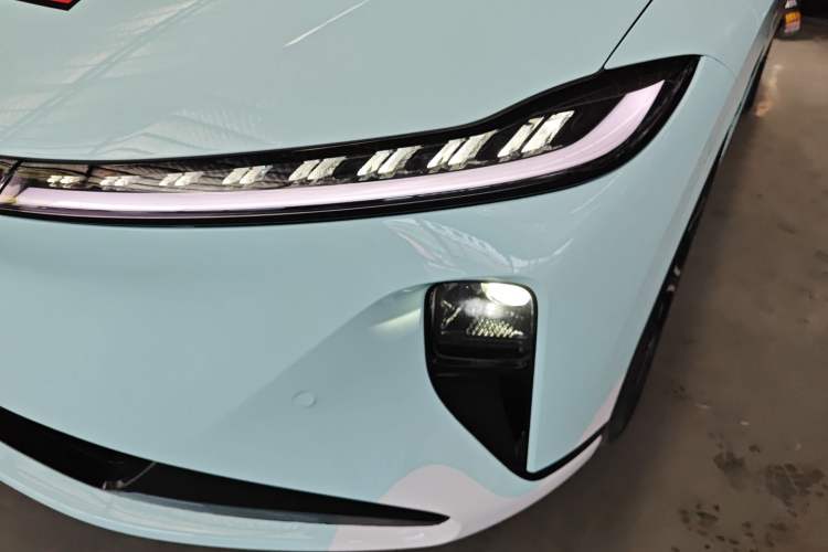 Used CHANGAN NEVO A07 2024 All-Electric "True Fragrance" Edition 515 Luxurious Model 58.9 kWh Left Front Headlight