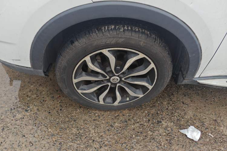 Used MG GS 2015 2.0TGI TST Four-Wheel Drive Flagship Edition Left Front Wheel Hub