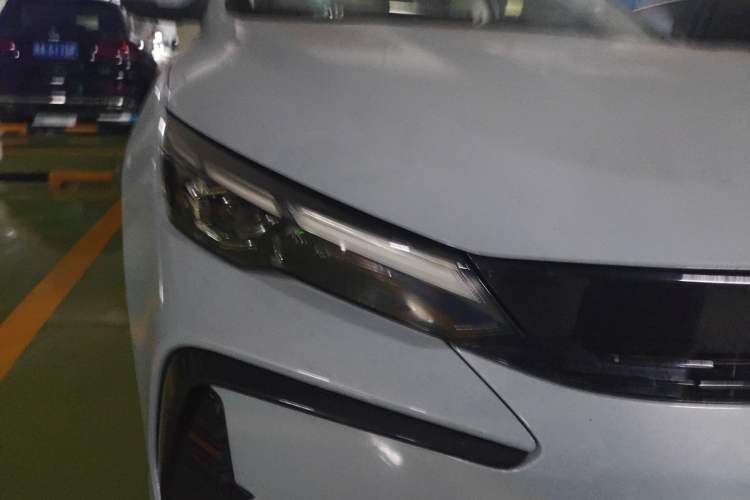 Used Geely Auto Emgrand L HiP 2024 Champion Edition 1.5TD-DHT Pro 100KM Superior Model
