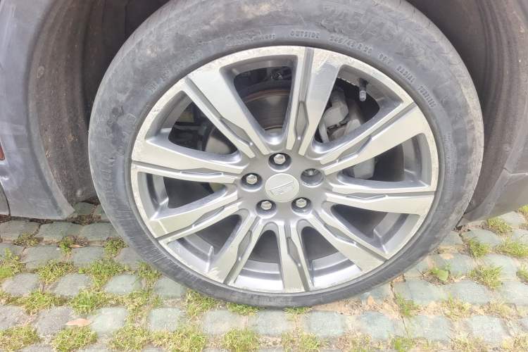 Used Cadillac XT4 2018 28T 4x4 Platinum Sport Edition