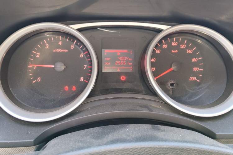 Used Wuling Hongguang 2021 1.5L S Standard Version LAR Odometer Close Up