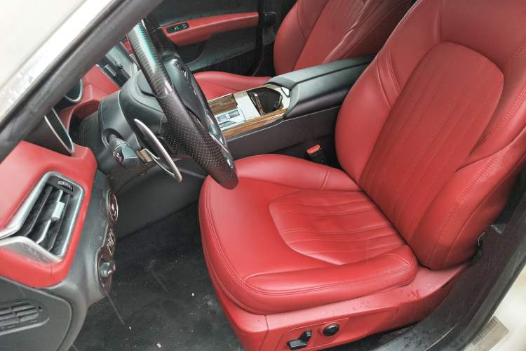 Used Maserati Ghibli 2014 3.0T S Q4 Left Front Seat