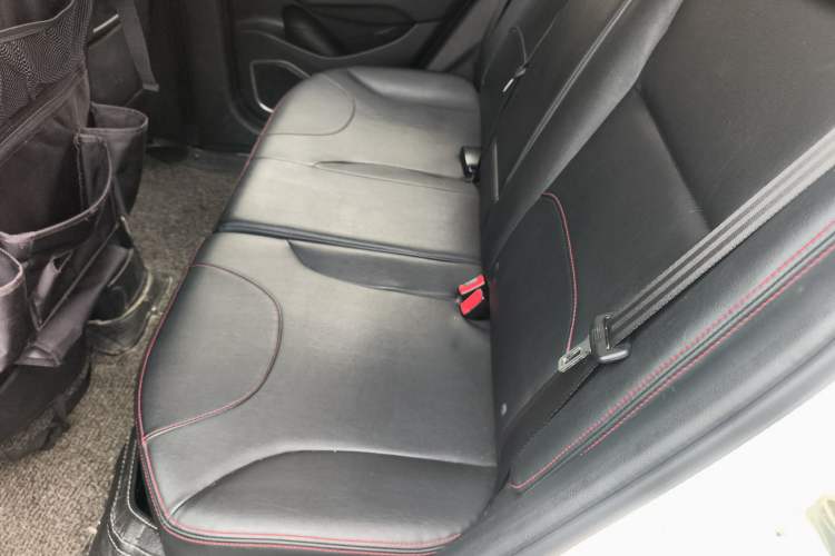 Used Brilliance V3 2015 1.5L Manual Smart Version
