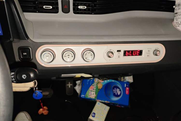 Used Wuling Hongguang MINIEV 2022 Macaron Premium Model – Lithium Iron Phosphate