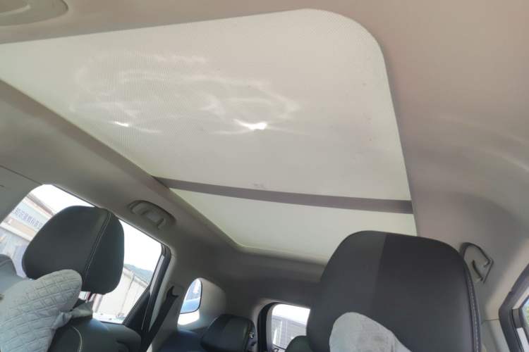 Used Roewe RX5 New Energy 2017 ERX5 EV400 Electric Internet Supreme Edition