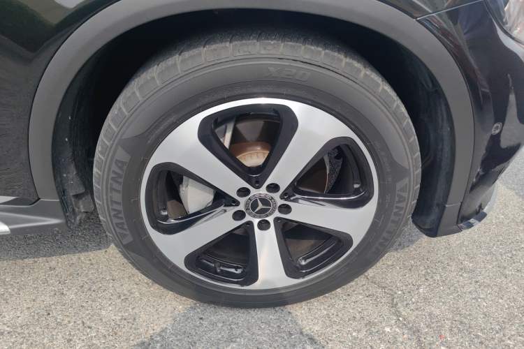 Used Mercedes-Benz GLC 2017 GLC 260 4MATIC Luxury Model
