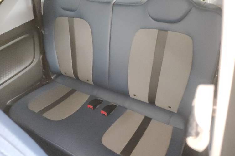 Used Wuling Hongguang MINIEV 2022 GAMEBOY 200km Gaming Edition with Lithium Iron Phosphate Left Rear Seat